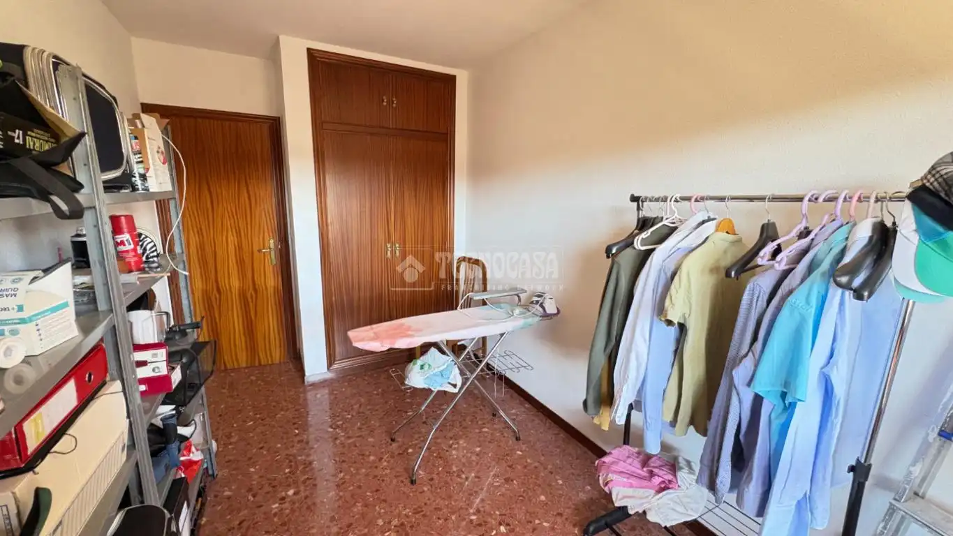Habitación de Piso en venta en Zaragoza con Calefacción, Terraza y Trastero