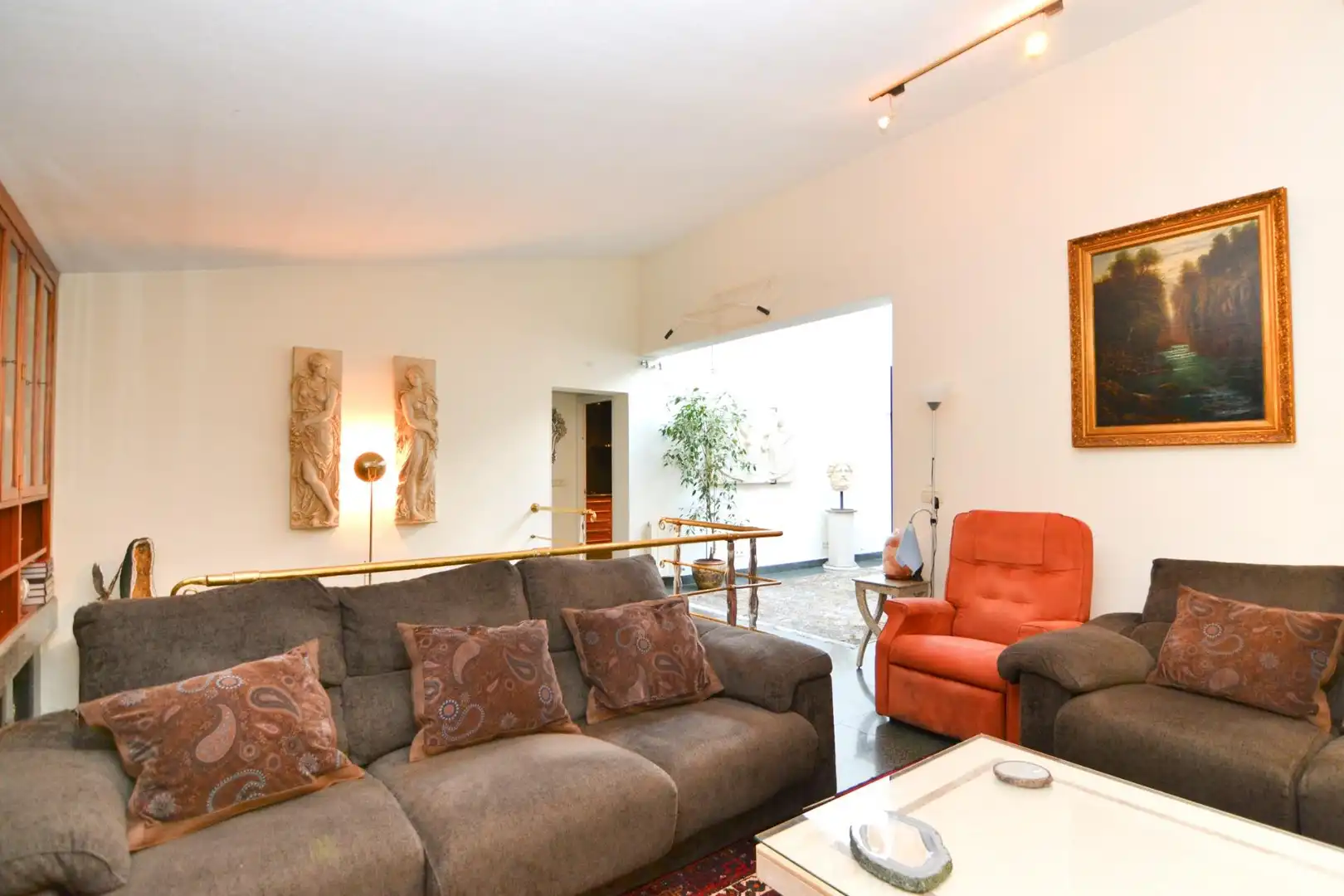 Living room of Houses for sale in Villanueva de la Cañada  with Air Conditioner, Private garden and Terrace