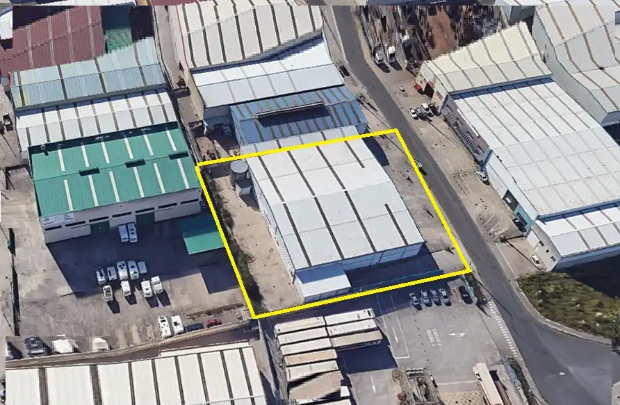 Nau industrial en venda a Avenida Arrieiros 4, imagen 2