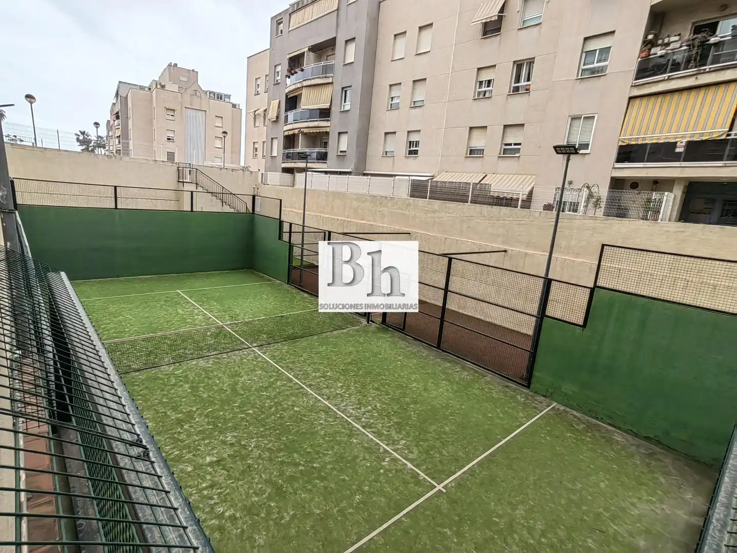 Aparcament de Pis en venda en Málaga amb Aire condicionat, Jardí privat i Terrassa