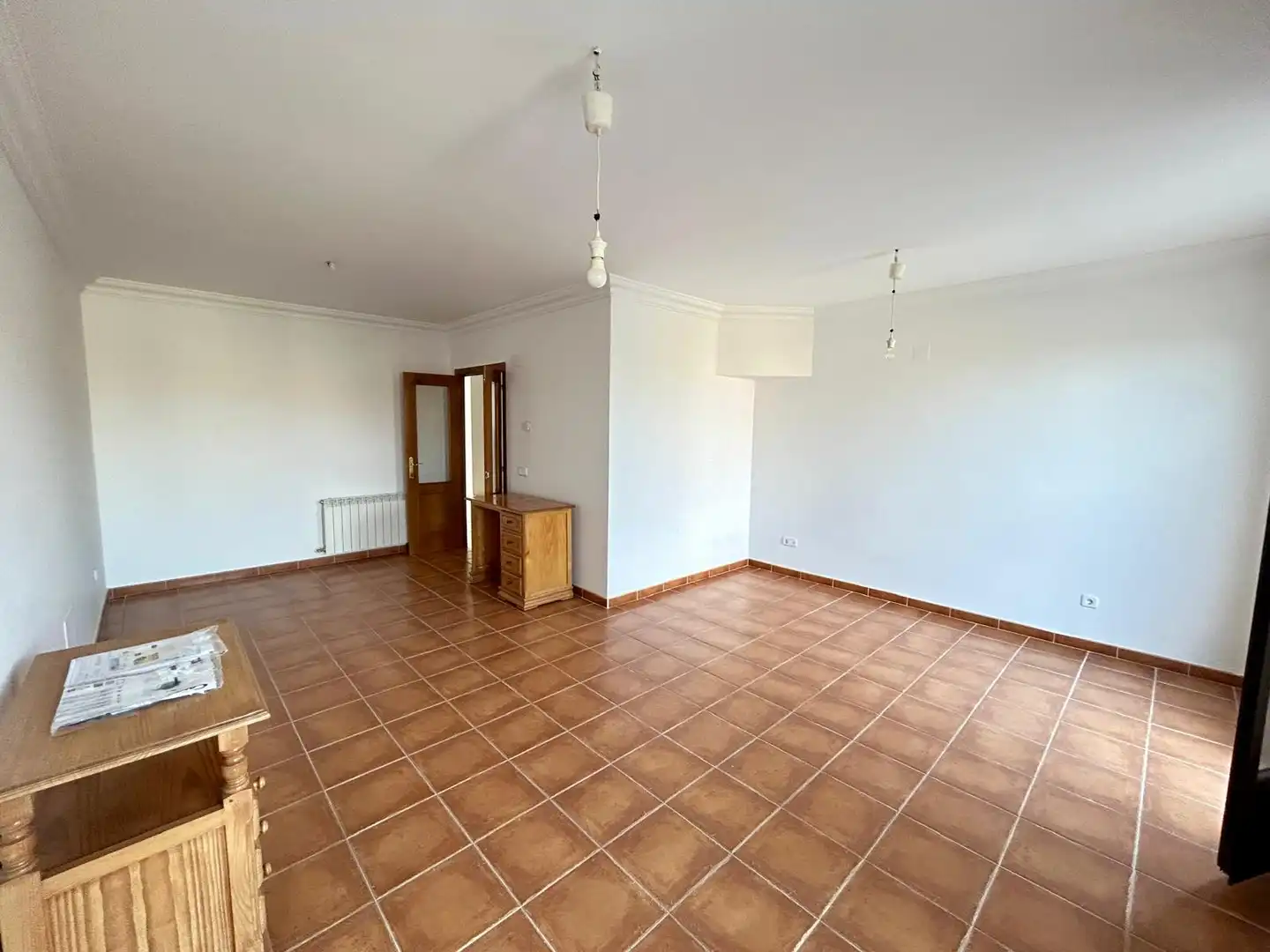 Sala d'estar de Casa adosada en venda en Segovia amb Calefacció, Jardí privat i Forn