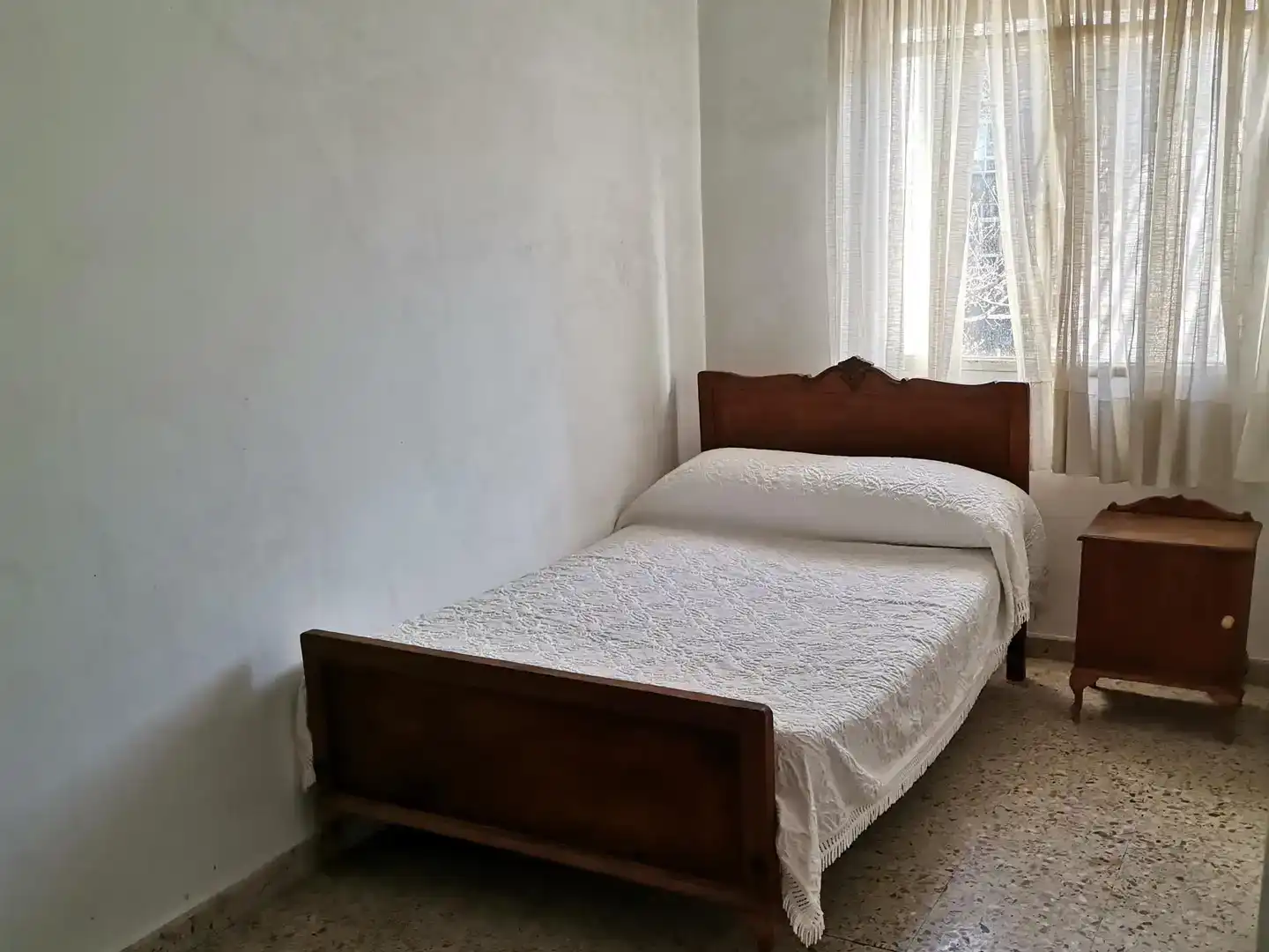 Schlafzimmer von Geschaftsraum zum Verkauf in Bande