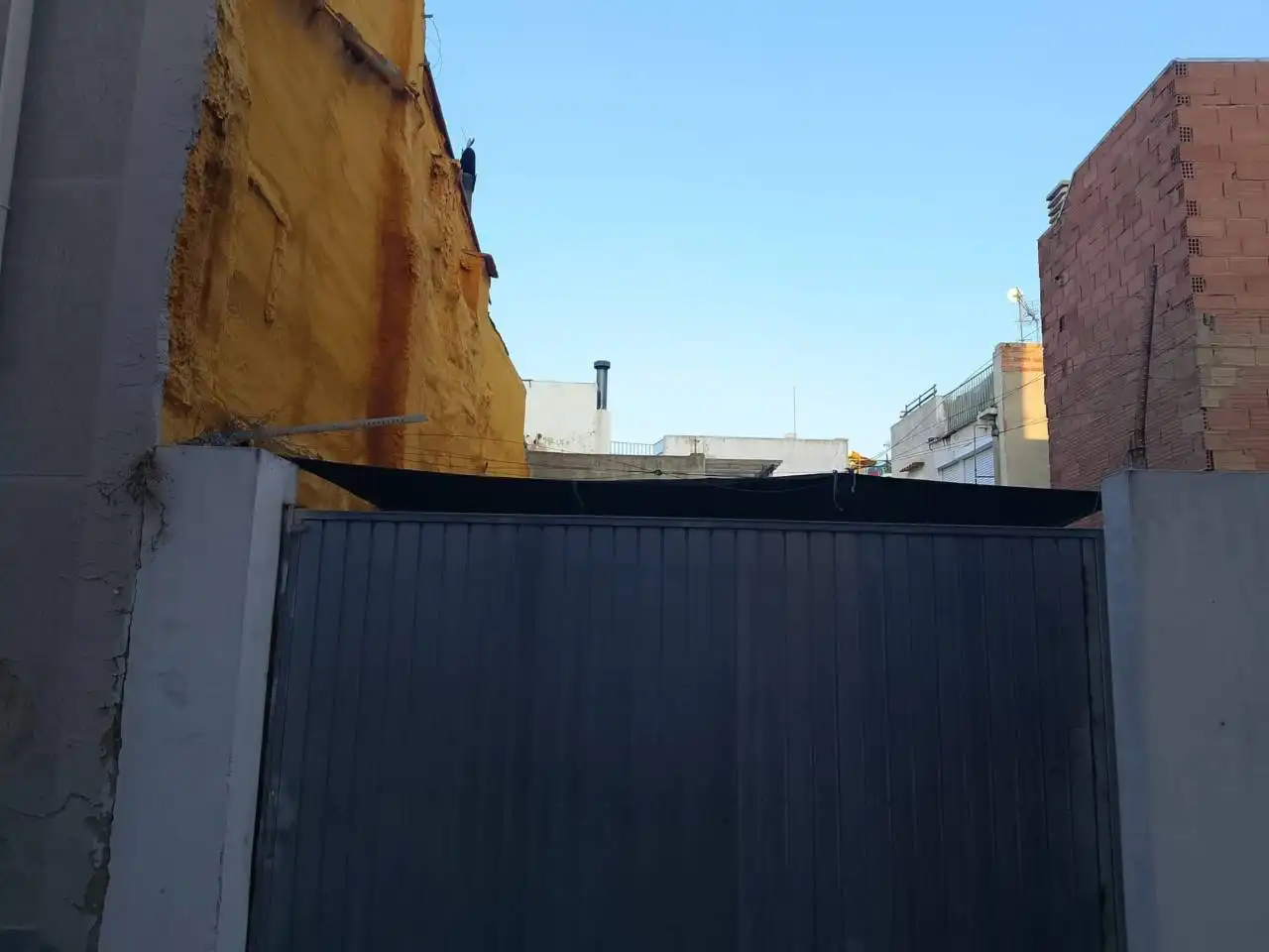 Außenansicht von Residential zum Verkauf in Benirredrà