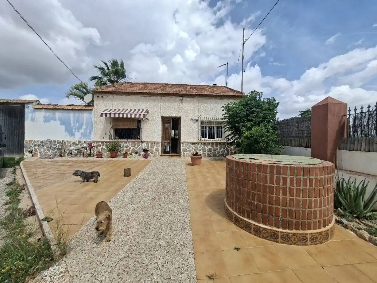 Vista exterior de Casa o xalet en venda en Cartagena amb Jardí privat