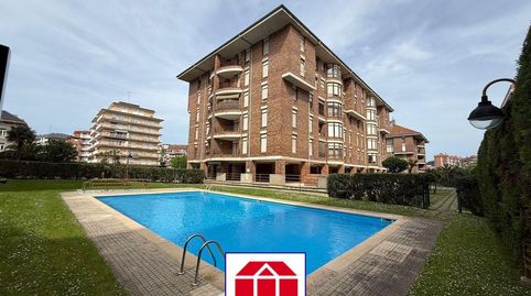 Foto 2 de Piso en venta en Menéndez Pelayo, 49, Brazomar, Castro-Urdiales