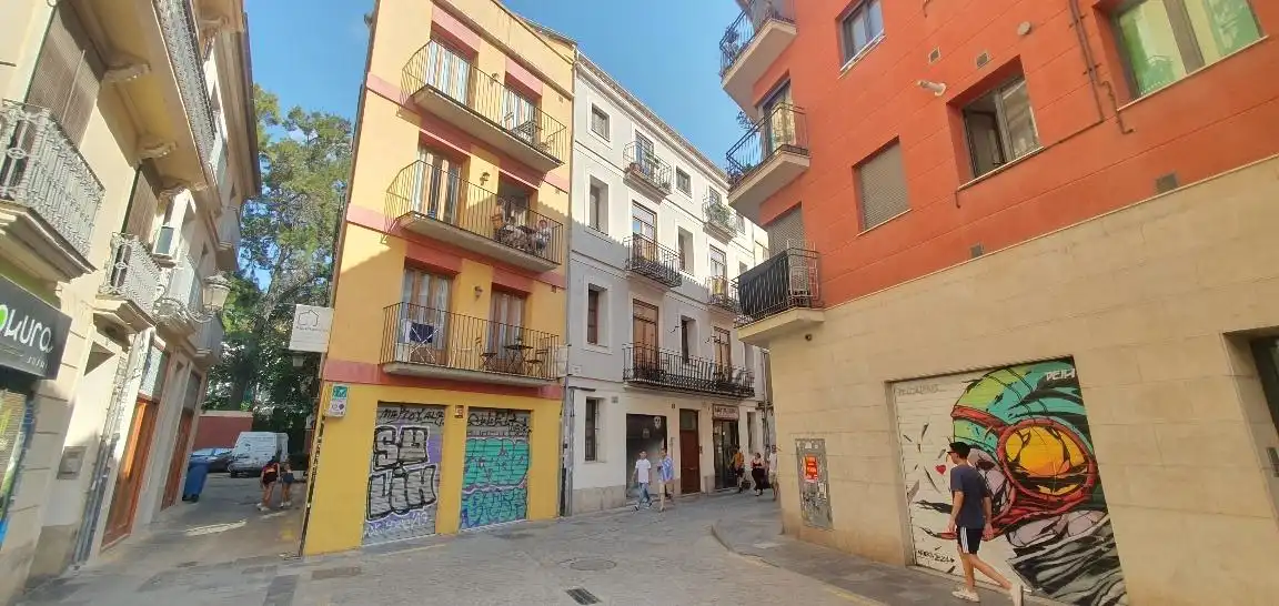 Vista exterior de Local de alquiler en Valencia