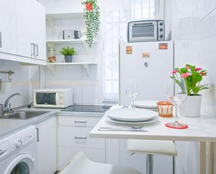 Kitchen of Apartment to share in  Madrid Capital  with Air Conditioner and Terrace