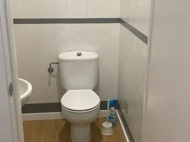 Local comercial en traspàs a Ramon Gomez de la Serna 11, imagen 11