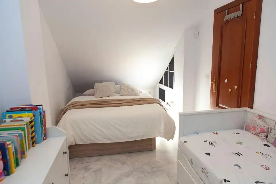 Habitación de Apartamento en venta en Vélez-Málaga con Calefacción, Terraza y Amueblado