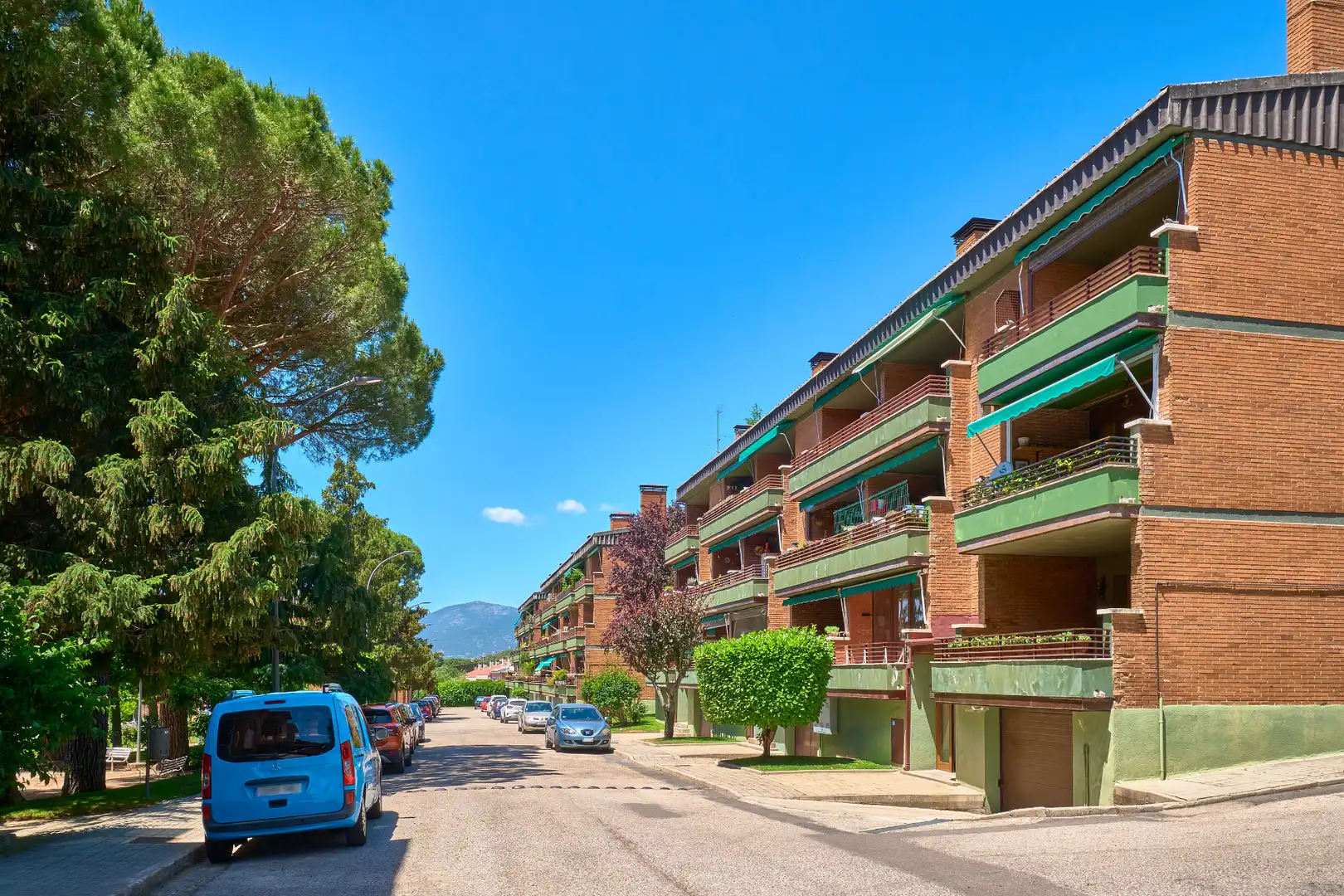 Außenansicht von Wohnung zum Verkauf in Collado Mediano mit Heizung, Terrasse und Abstellraum