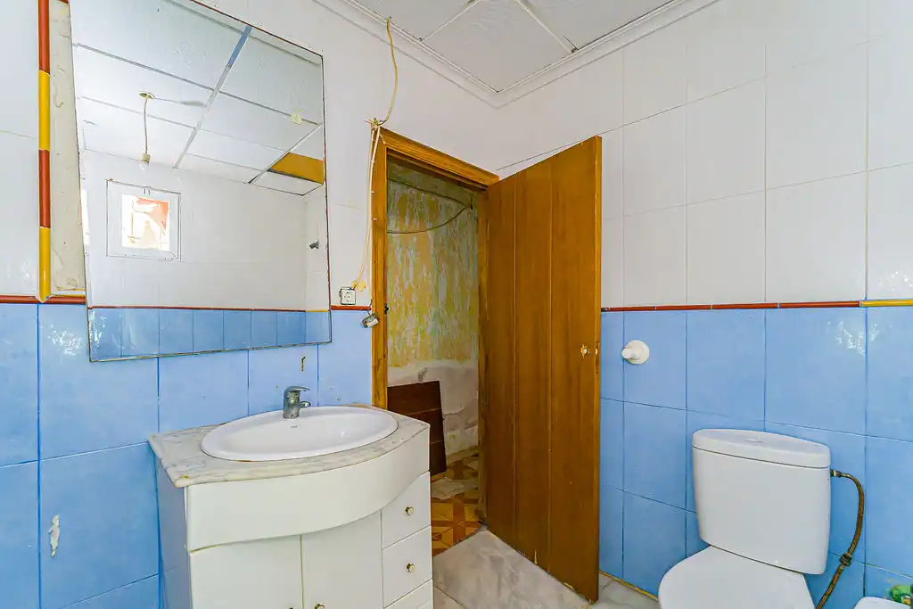 Baño de Piso en venta en Crevillent