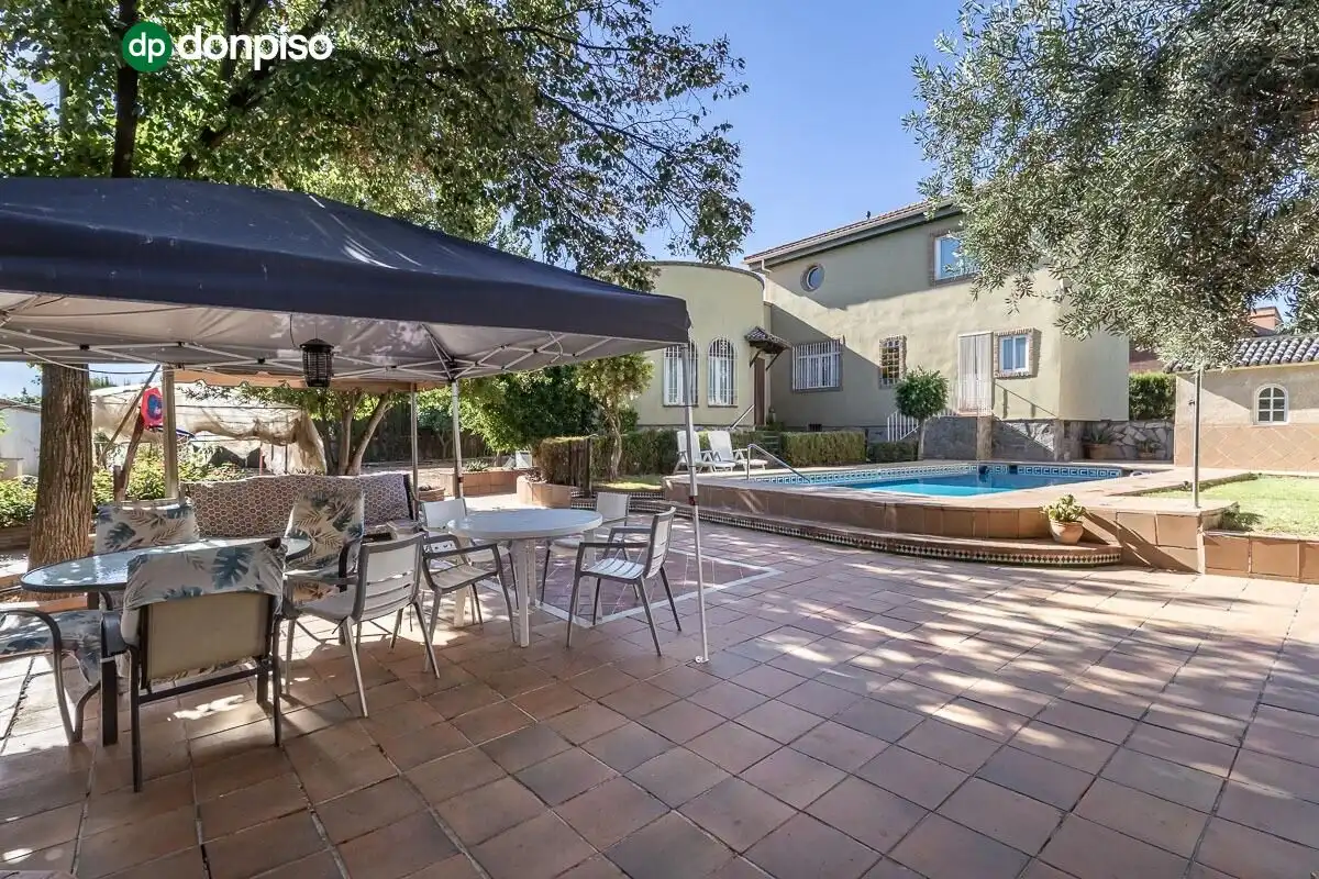 Chalet con piscina en venta en Calle del Arache 5, imagen 45