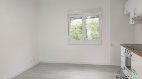 Foto 4 de Pis en venda a Tuilla / Tiuya - Bo Viviendas Proteg Tuilla, La Felguera, Langreo