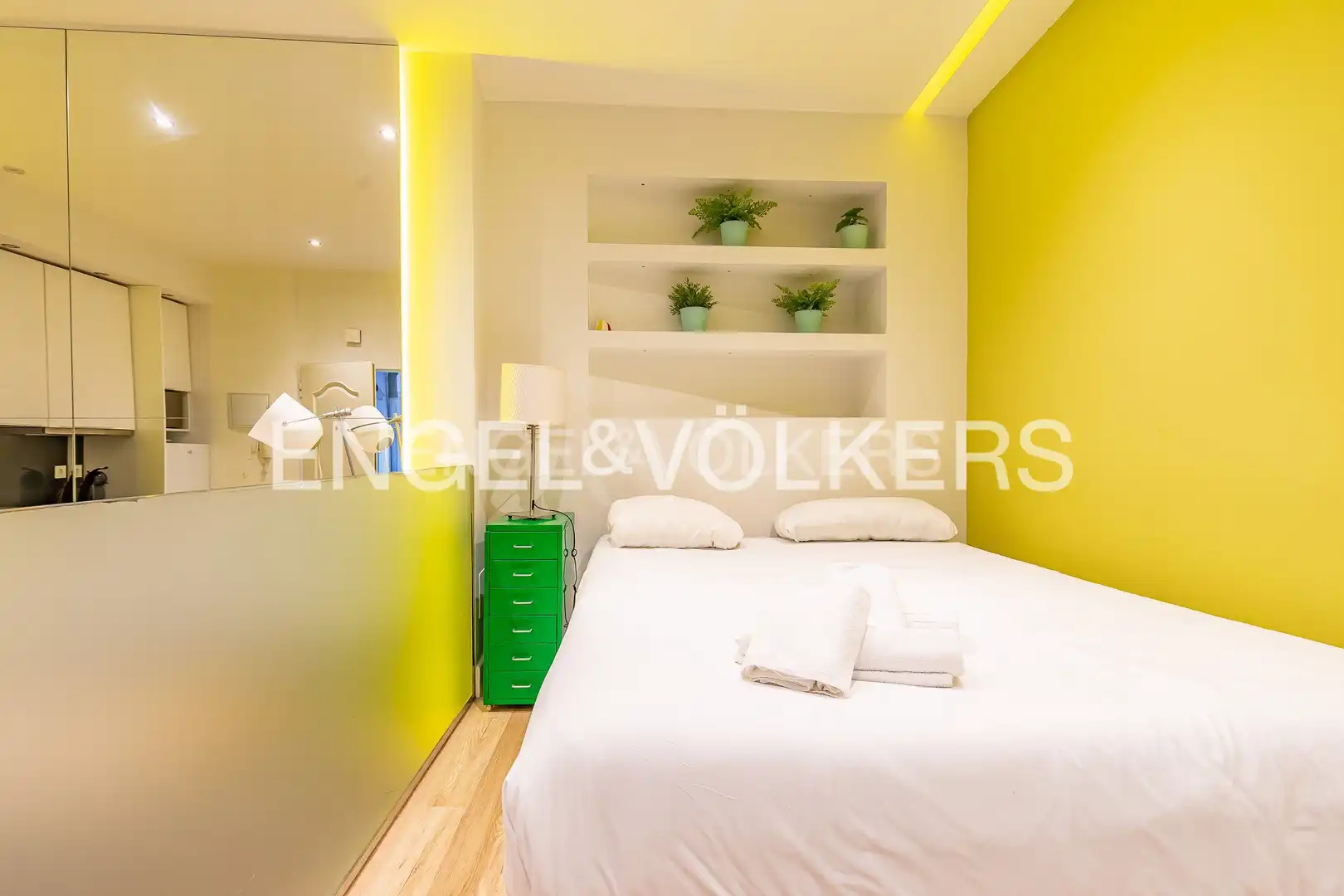 Dormitori de Pis en venda en Madrid amb Aire condicionat, Calefacció i Moblat