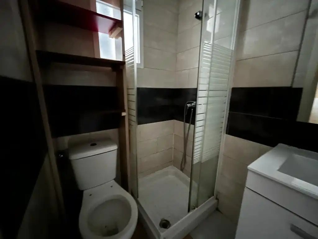 Baño de Piso en venta en Madrid con Calefacción y Alarma