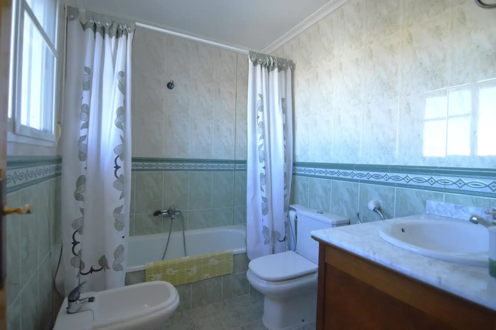 Baño de Casa adosada en venta en Cullera con Jardín privado, Terraza y Amueblado