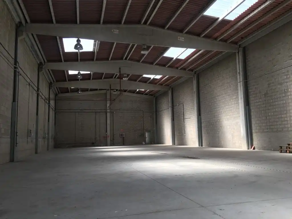 Industriegebäude zur Miete in Rúa Hedras, imagen 4
