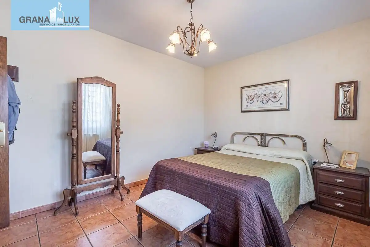 Chalet con piscina en venta en Calle del Arache, imagen 18