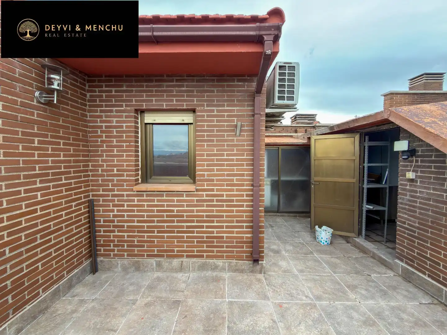 Terraza de Ático de alquiler en Pozuelo de Alarcón con Aire acondicionado, Jardín privado y Parquet