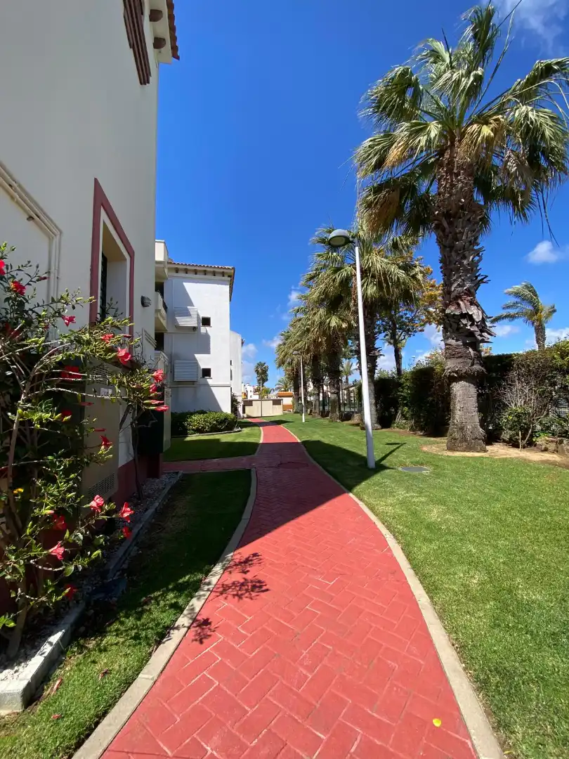 Vista exterior de Dúplex en venta en Ayamonte con Aire acondicionado, Terraza y Trastero