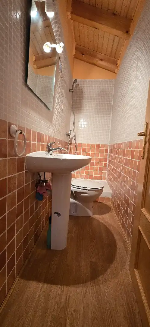 Baño de Casa adosada en venta en Ituero y Lama con Calefacción, Terraza y Horno
