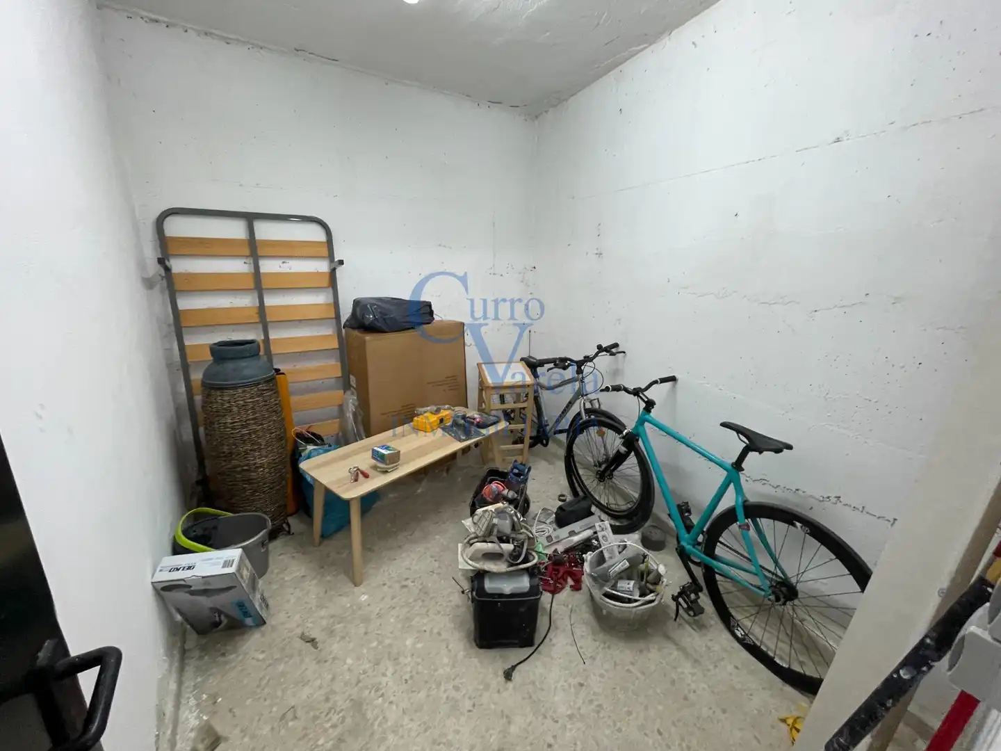 Wohnung zum Verkauf in Dos Hermanas mit Abstellraum und Möbliert