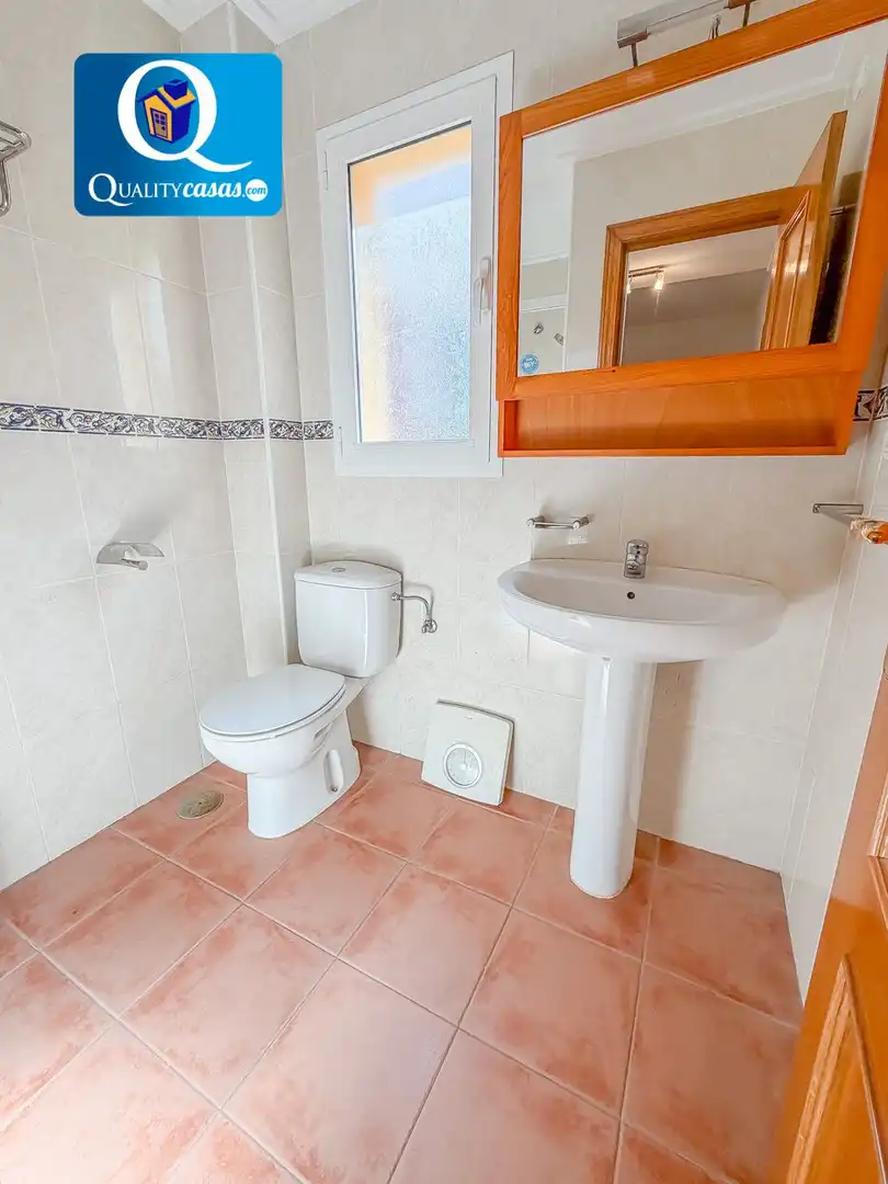 Baño de Dúplex en venta en Mutxamel con Aire acondicionado, Terraza y Piscina comunitaria