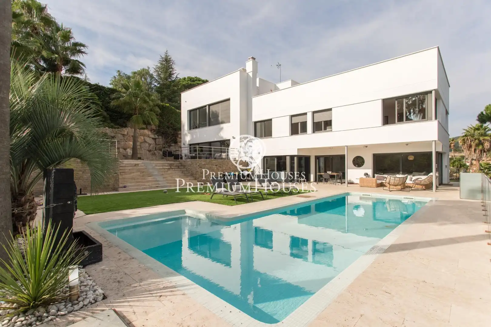 Exterior view of Houses for sale in Sant Andreu de Llavaneres  with Heating, Private garden and Parquet flooring