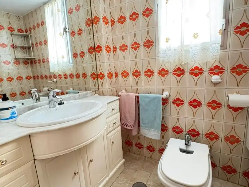 Bathroom of Flat for sale in Fuencarral - El Pardo