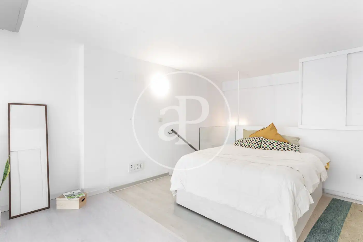 Loft en venda a C/ de la Creu Roja, Vara de Quart