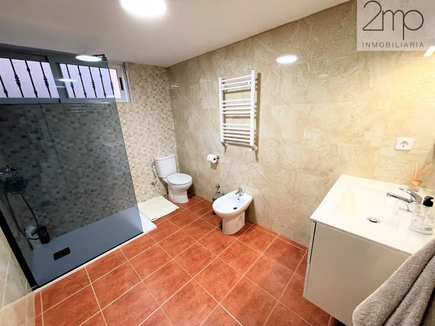 Baño de Apartamento de alquiler en Manzanares El Real con Calefacción, Amueblado y Lavadora