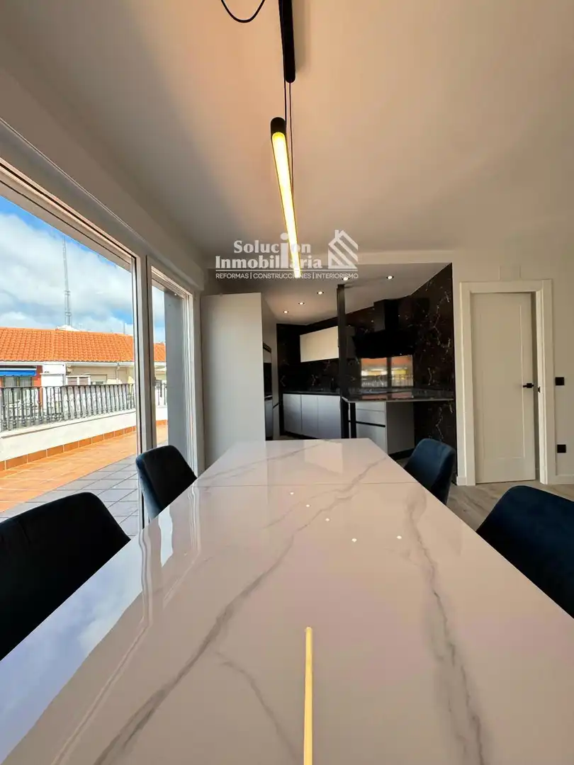 Comedor de Ático en venta en Salamanca con Calefacción y Terraza