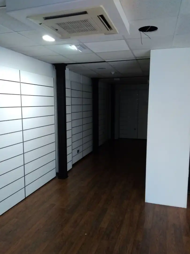 Commercial properties for rent in Sevilla  with Air Conditioner