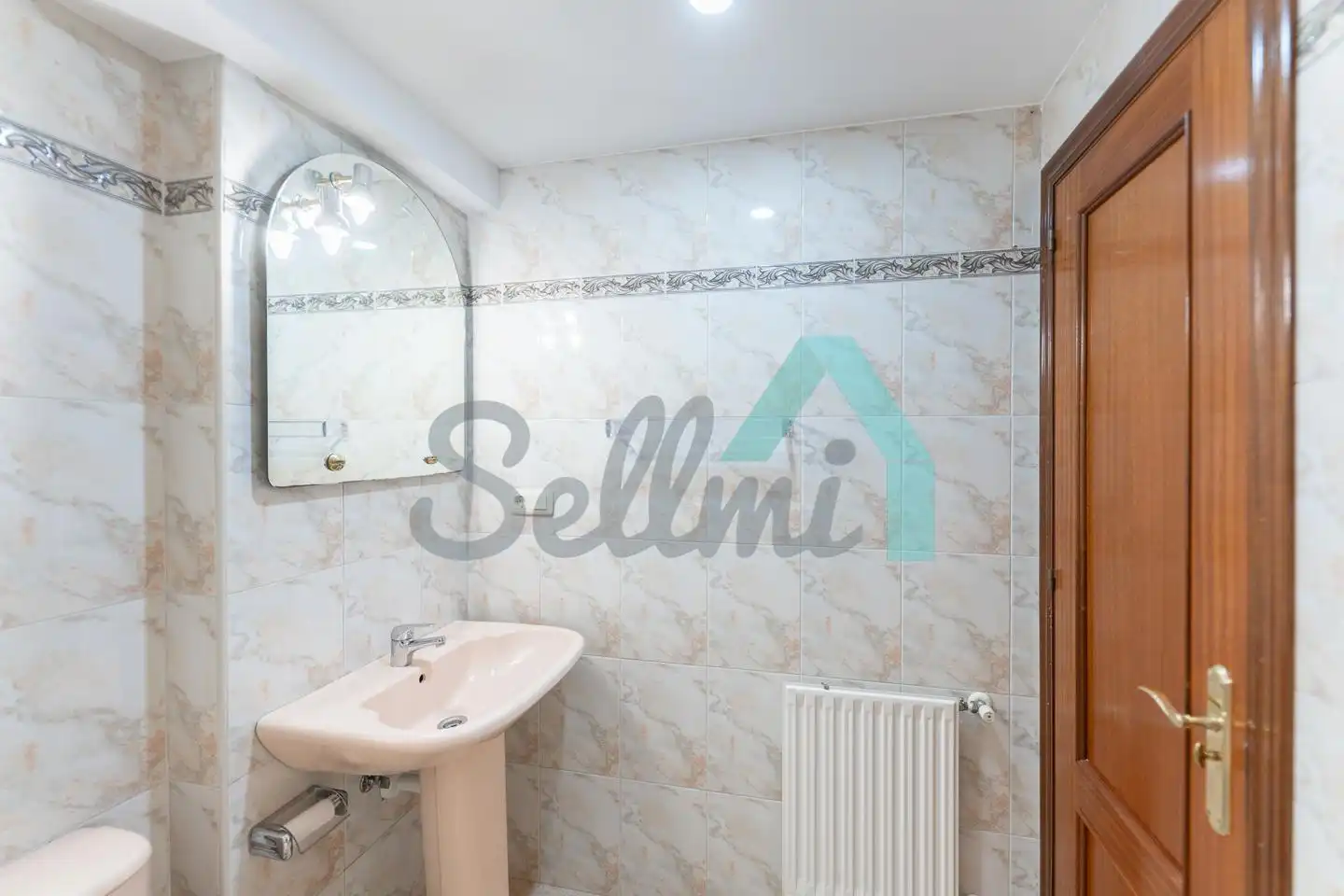 Badezimmer von Wohnung zum Verkauf in Oviedo  mit Heizung, Parkett und Terrasse