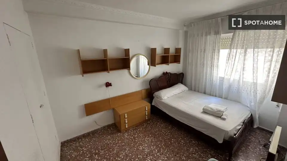 Room in Alameda