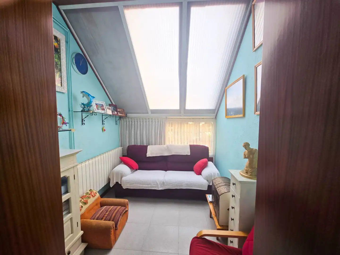 Sala de estar de Casa adosada en venta en Ripollet con Calefacción, Trastero y Horno