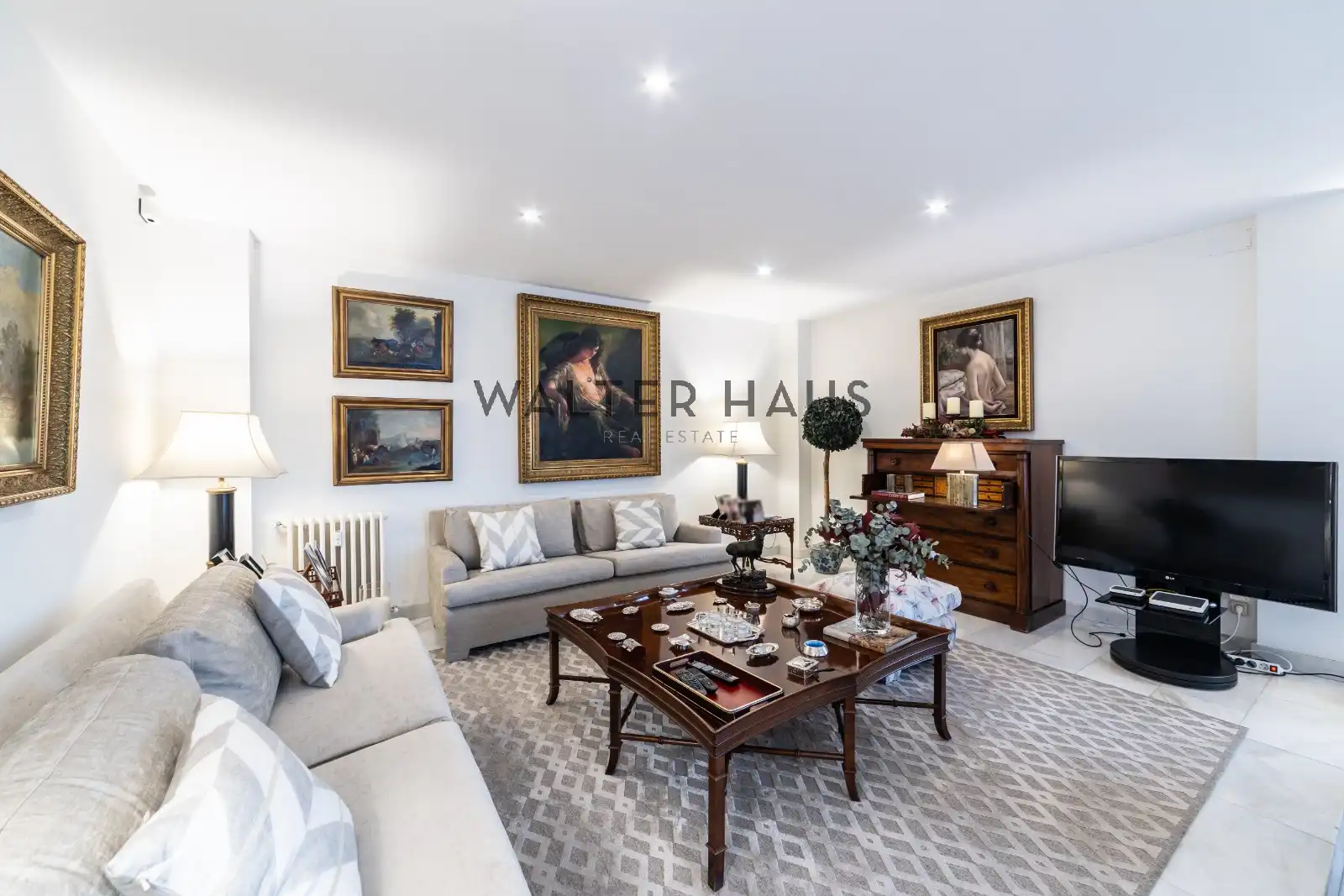 Sala d'estar de Dúplex en venda en Madrid amb Aire condicionat, Terrassa i Traster