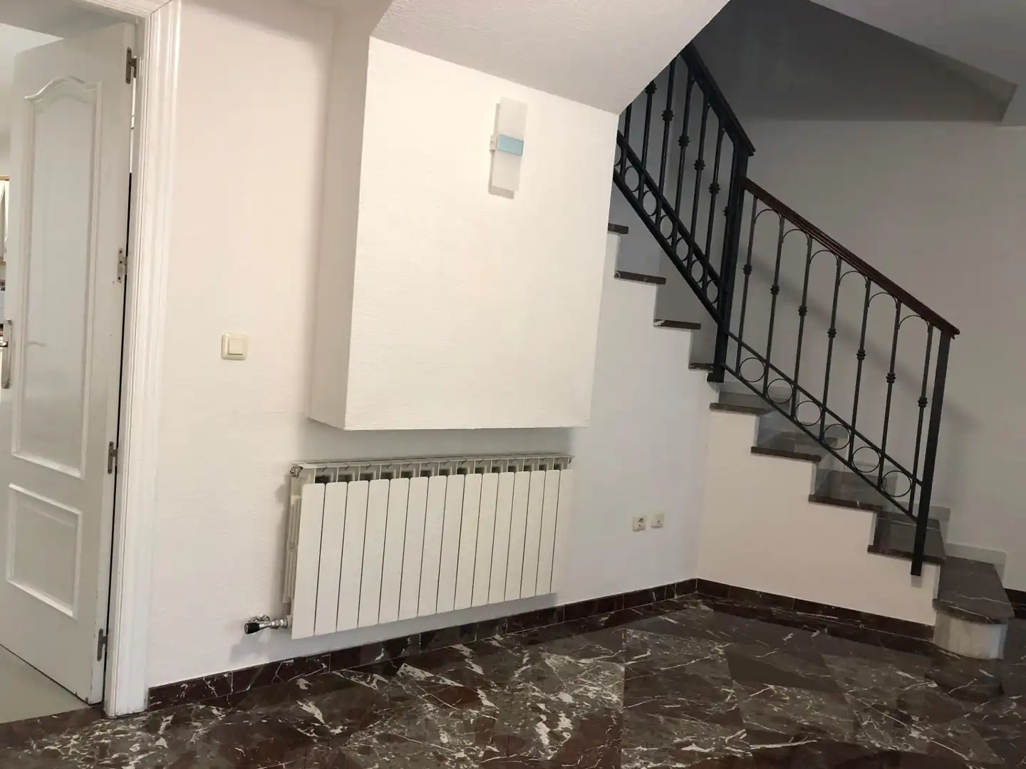 Casa o xalet en venda en Jaén amb Terrassa, Traster i Balcó