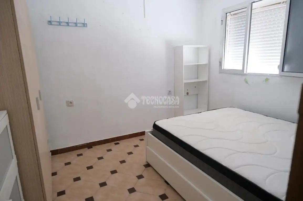 Bedroom of Flat for sale in Sevilla