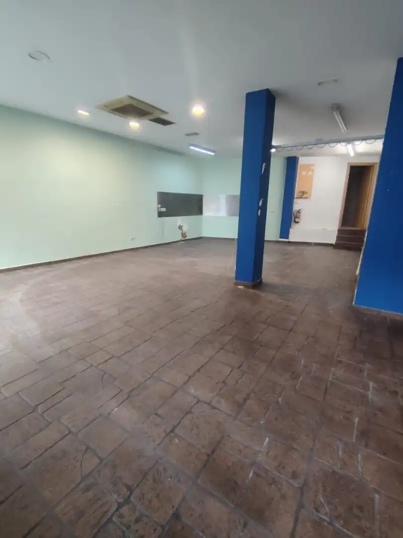 Local comercial en venda a Mercat, imagen 3