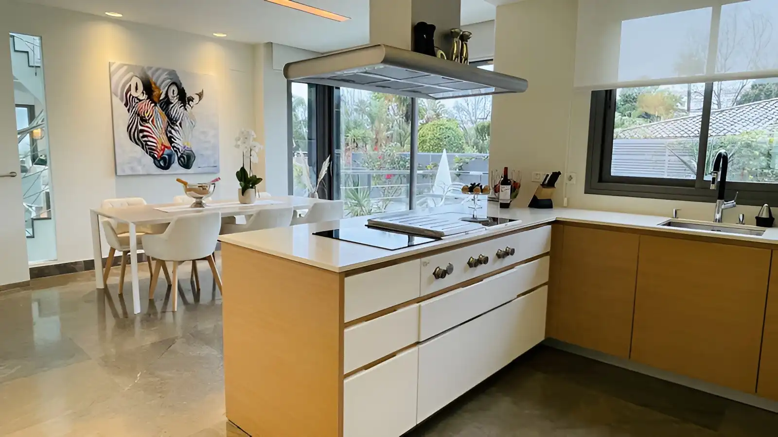Kitchen of Houses for sale in Marbella  with Air Conditioner, Private garden and Terrace