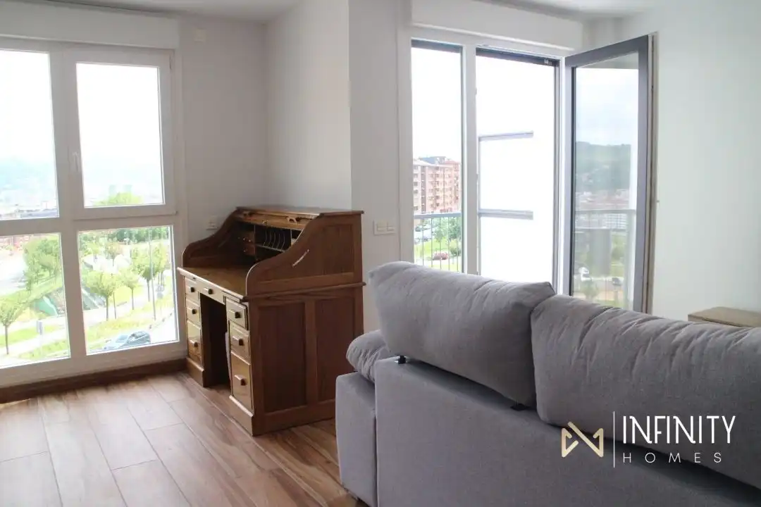 Wohnzimmer von Wohnung zur Miete in Bilbao  mit Heizung, Terrasse und Balkon