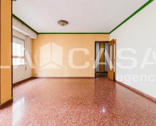 Sala d'estar de Pis en venda en  Valencia Capital amb Balcó