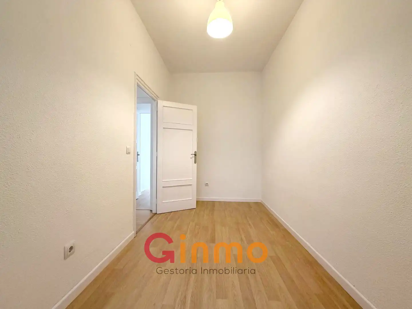 Bedroom of Flat for rent in Madrid