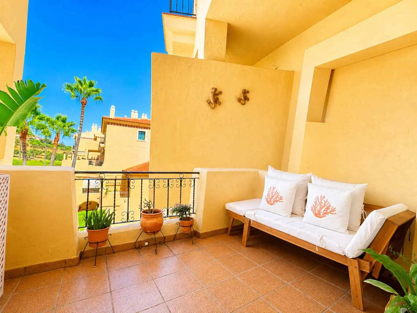 Terraza de Dúplex en venta en Manilva con Aire acondicionado, Calefacción y Terraza