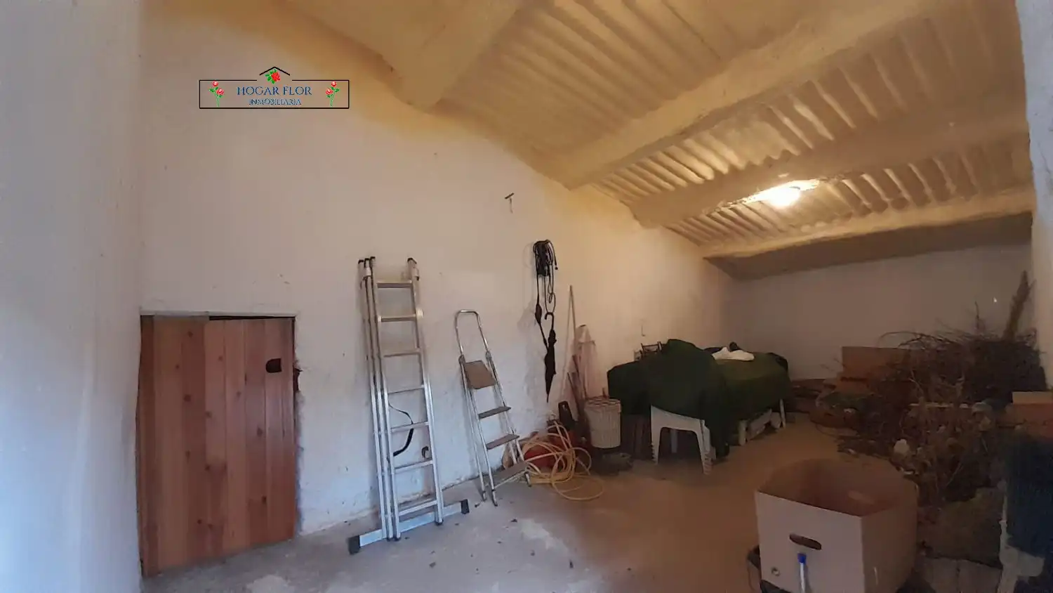 Houses for sale in La Sagrada   with Storage room