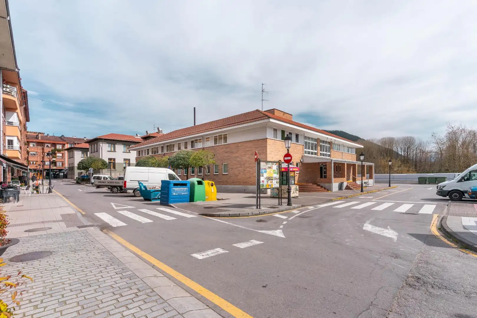 Exterior view of Commercial properties for rent in Parres