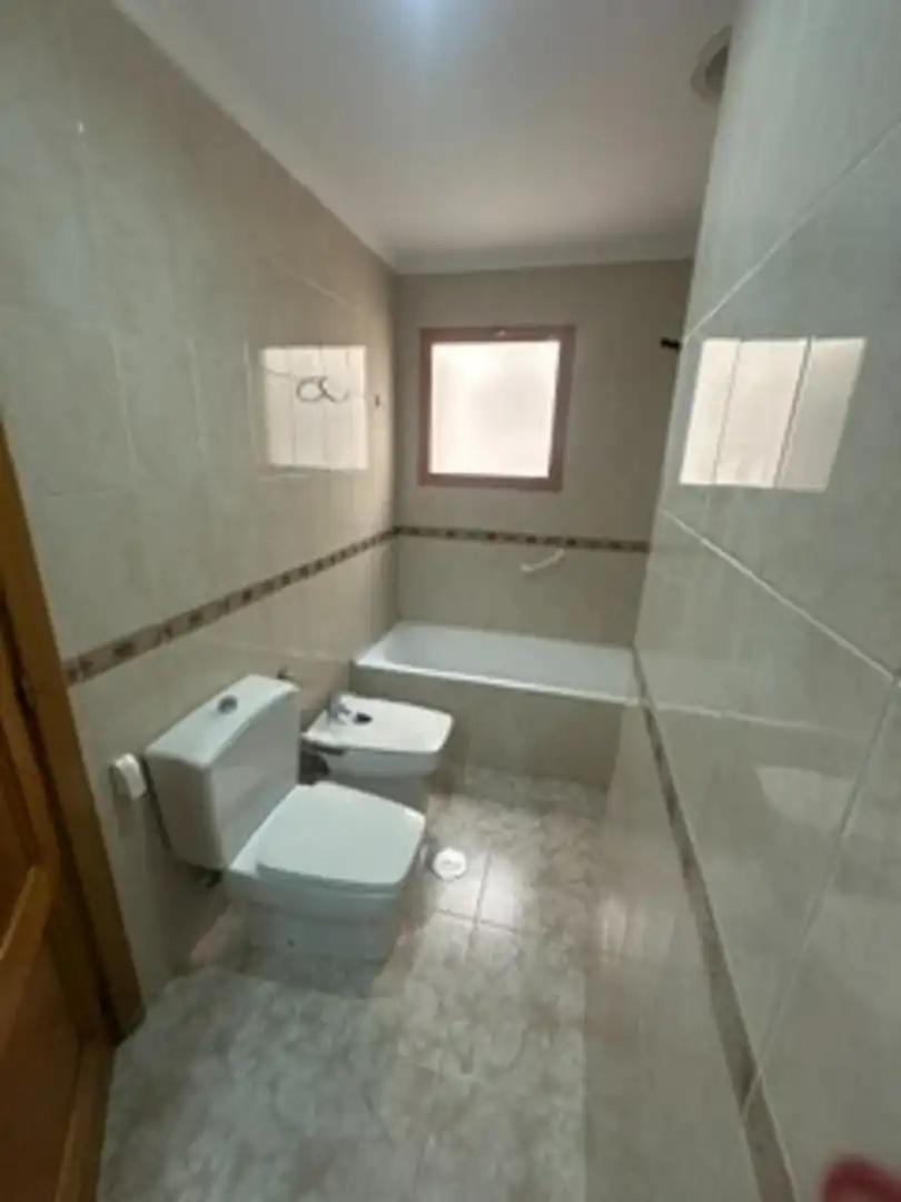 Bathroom of Flat for sale in Elche / Elx  with Heating and Balcony