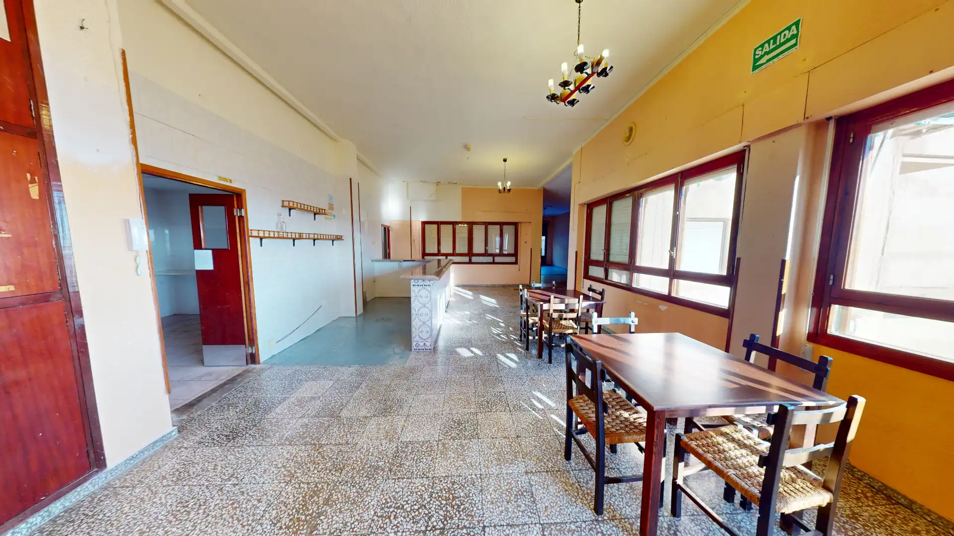 Commercial properties for sale in Busot  with Air Conditioner and Furnished