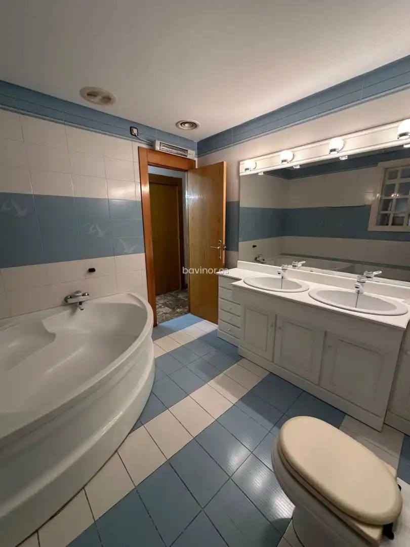 Baño de Piso en venta en Alhama de Murcia con Aire acondicionado, Calefacción y Trastero